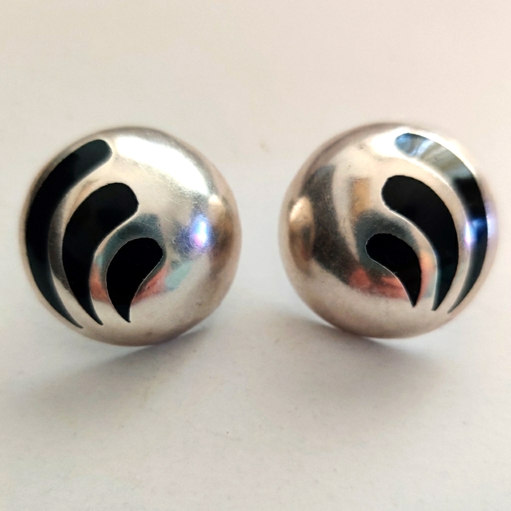 Vintage Modernist Taxco sterling silver earrings